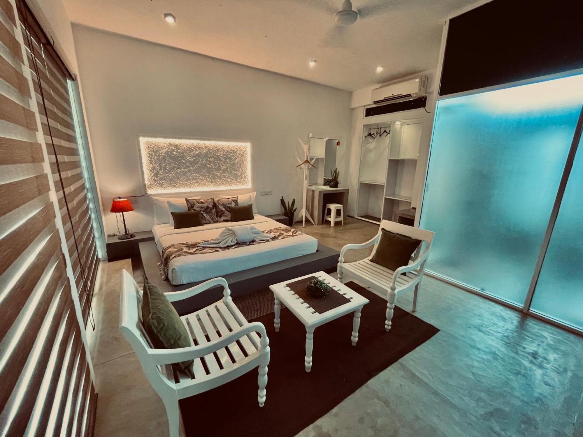 8 Plus Motels Negombo Exterior foto